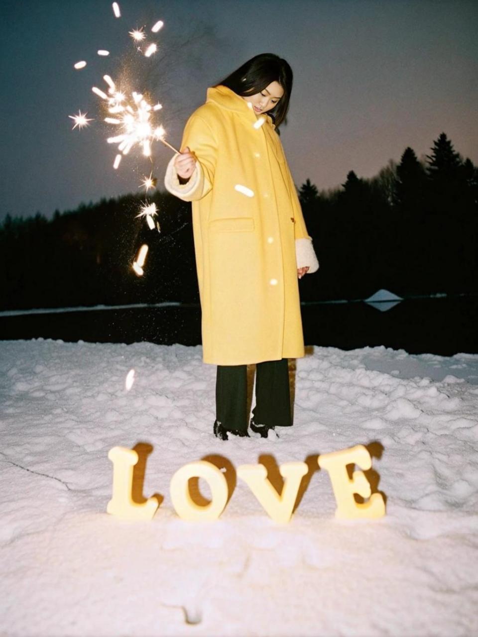 图片[22]-胶片质感梦核图片，爆火小红书，2天2万赞太夸张了吧，三分钟教会你怎么做。轻松赚取商单收益- 小鱼项目网